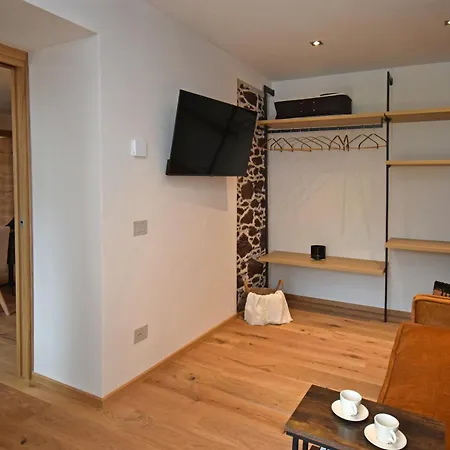 Design Nellere Apartment Padola